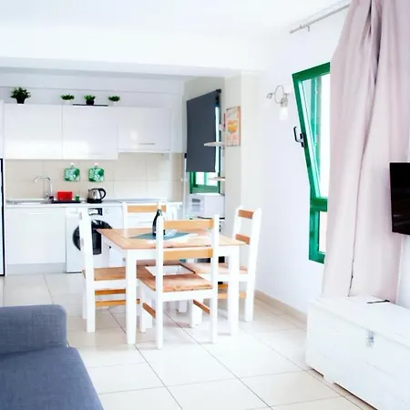 Hibiscus House Corralejo Center Wi-Fi Apartment *